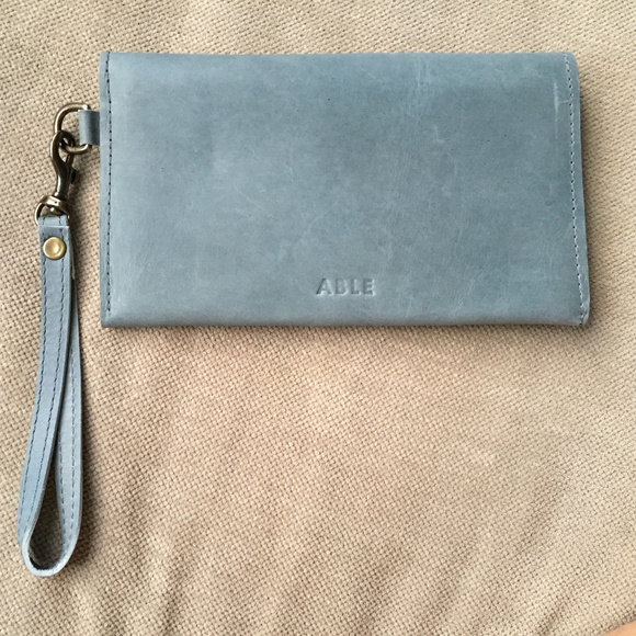 fashionABLE Accessories - NWT fashionABLE Mare Phone Wallet